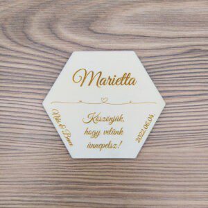 Esküvői ültetőkártya, poháralátét, köszönőajándék - hatszög - névre szóló